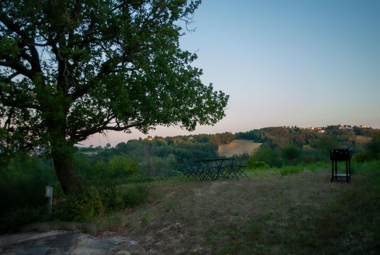 Borghetto Country Apartments Saludecio ภายนอก รูปภาพ